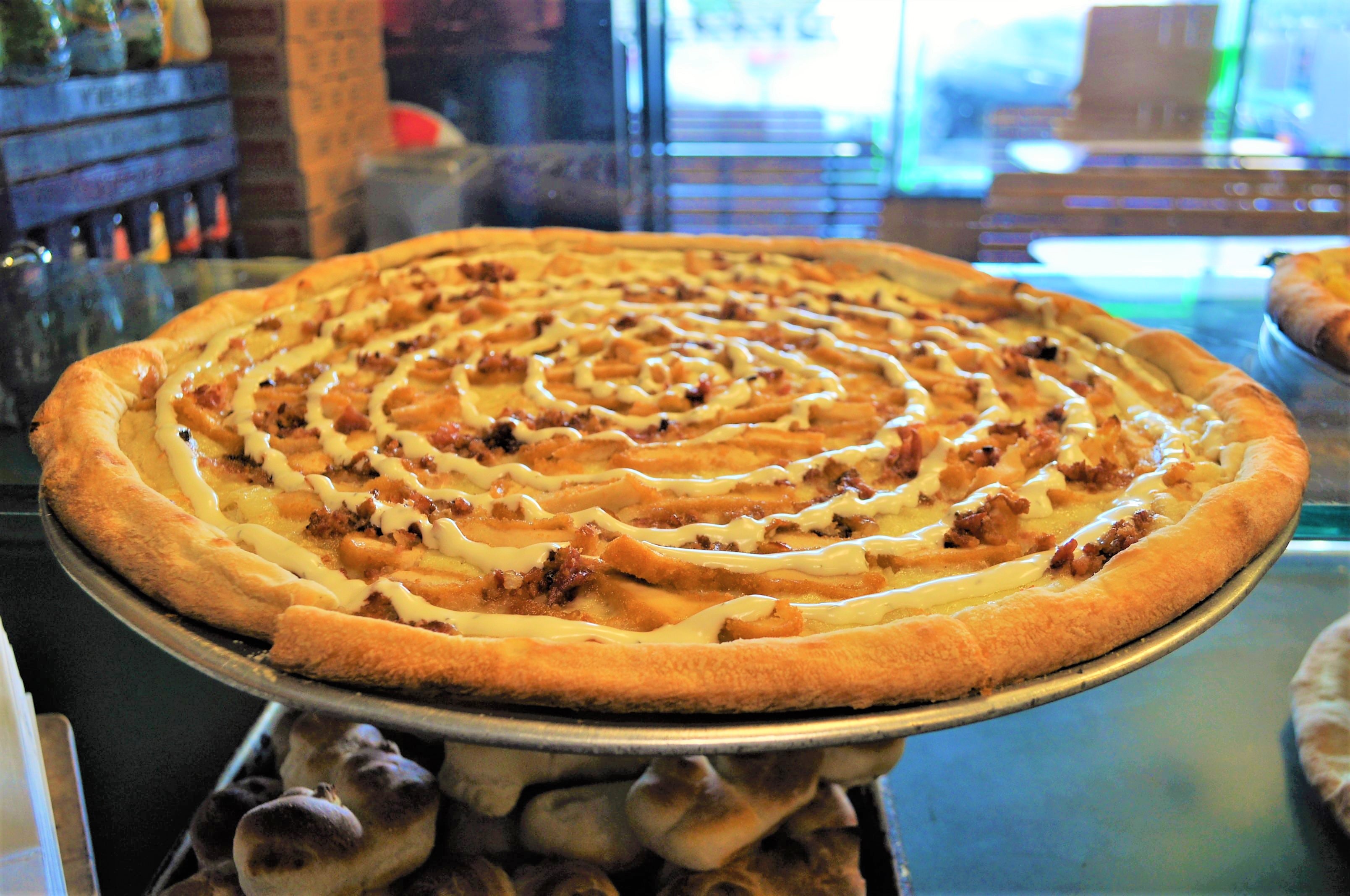 buffalo-chicken-pizza-pie